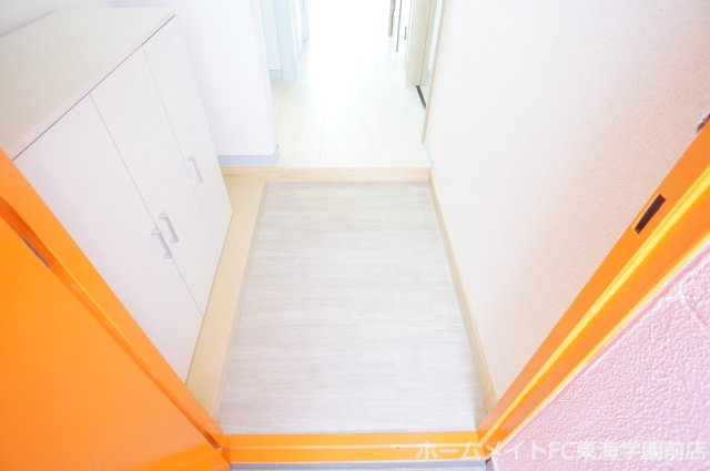 熊本市中央区上水前寺２丁目の賃貸マンションの玄関