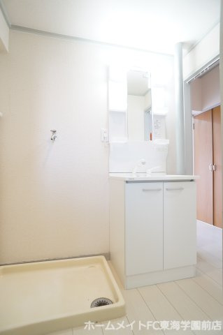 熊本市中央区上水前寺２丁目の賃貸マンションの独立洗面台