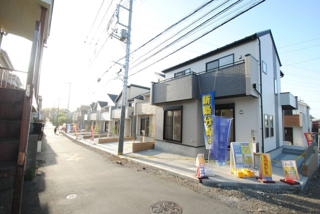 所沢市松郷2期全12棟の前面道路含む現地写真
