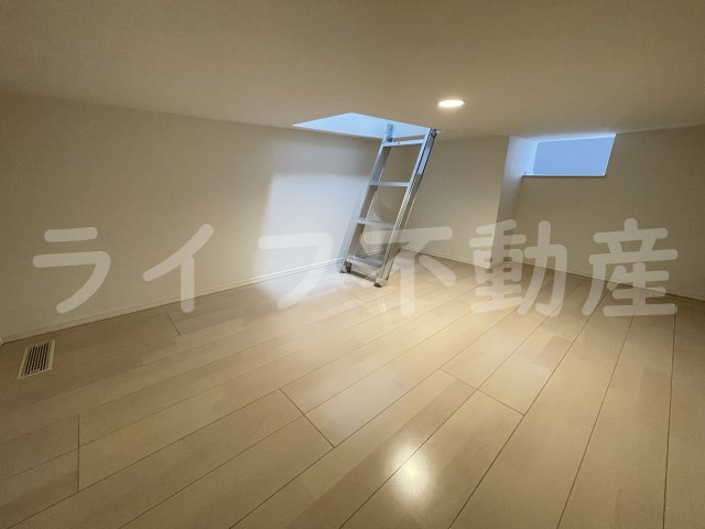ハーモニーテラス花園東町の洋室|使い勝手のいい洋室です