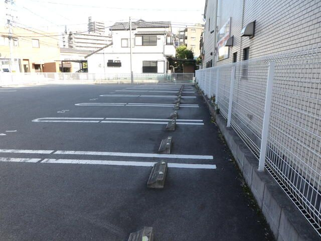山陽ビルの駐車場