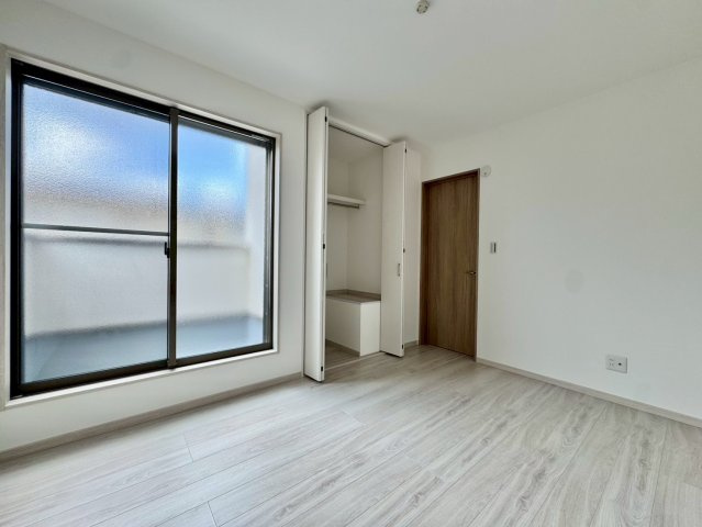 太秦安井車道町のおうちの洋室