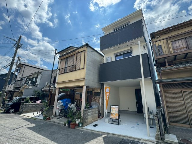 太秦安井車道町のおうちの外観