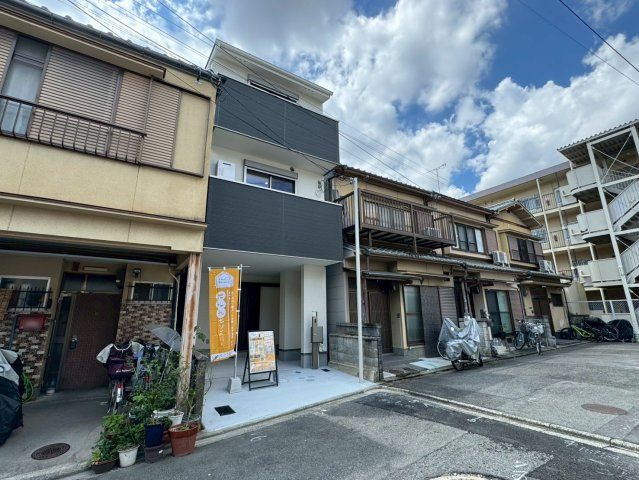 太秦安井車道町のおうちの外観