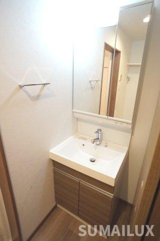 熊本市東区長嶺南４丁目のアパートの独立洗面台