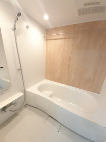 ノルデンパラスト　Ｂの浴室|ゆったり過ごせるお風呂です