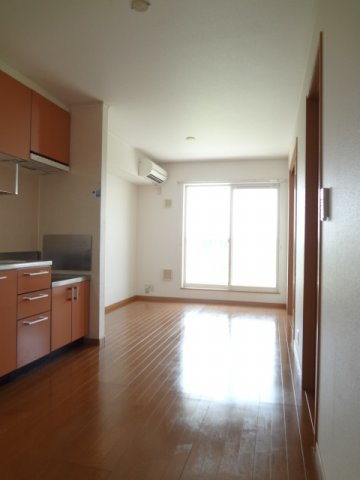 コートカルムの居間・リビング|使いやすいリビングです