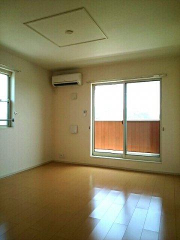 パレ・サンパティークＣの居間・リビング|居間です