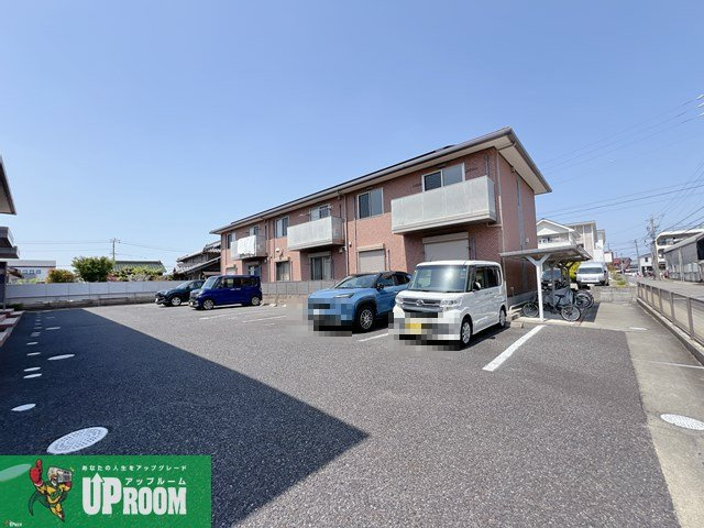 Duo　Maison　Nの駐車場