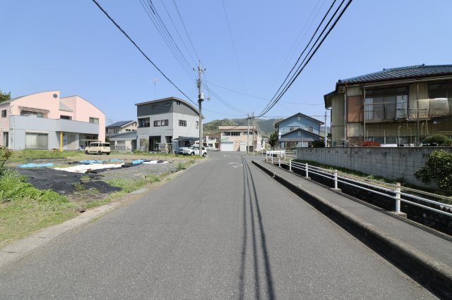 足利市五十部町の売地の前面道路含む現地写真