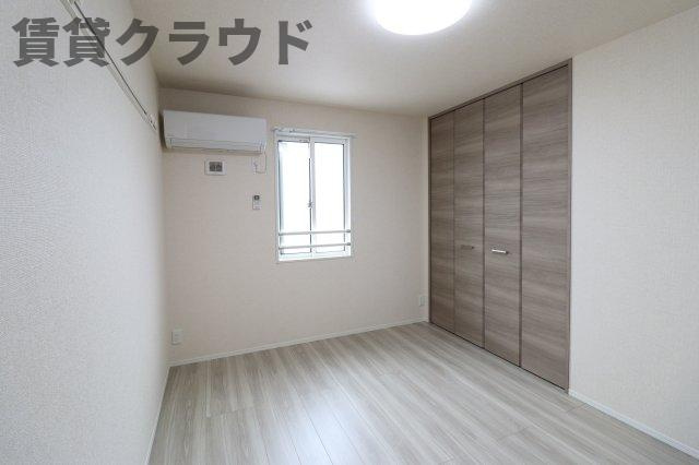 ラシーヌの洋室|広々とした洋室です