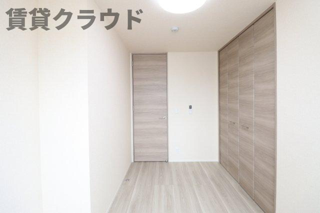 ラシーヌの洋室|落ち着いた色調の洋室です