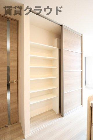 ラシーヌの収納|大きなものも収納できそうです