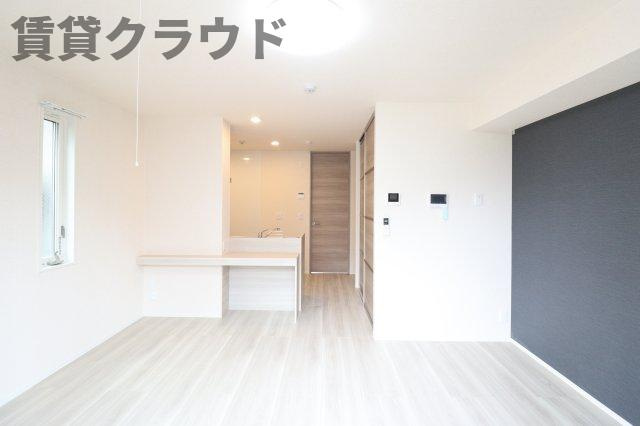 ラシーヌの居間・リビング|ゆったり過ごせる居間です