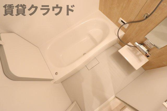 ラシーヌの浴室|落ち着いた空間のお風呂です