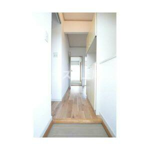 【玄関】 | エステートピアコムA | シンプルで使いやすい玄関です