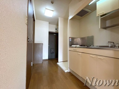 【内装】 | フォレスト318 | 明るい色調の室内です