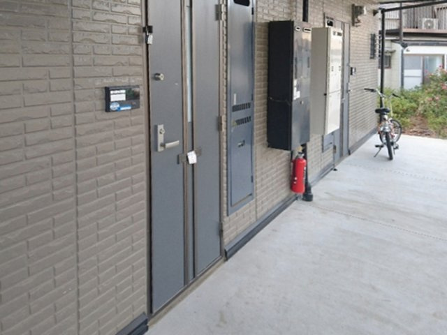 パークサイドヒロツグ棟のエントランス