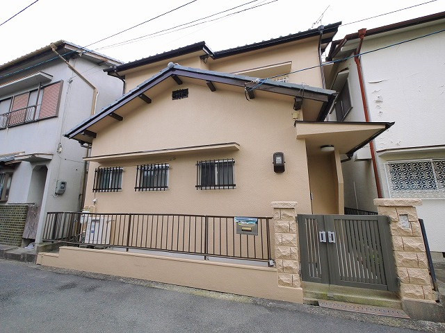 大和郡山市北郡山町　戸建ての外観