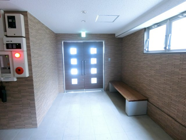 【エントランス】 | ハウスアイ杭全