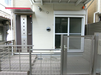 【エントランス】