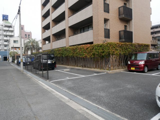 【駐車場】