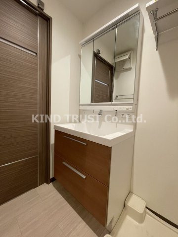 ネットフローラ天満橋の洗面所|スペースが確保できる洗面所です