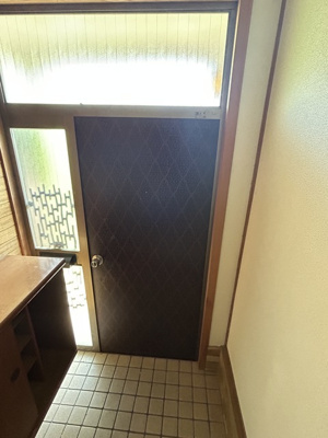 【玄関】 | 登美の里町貸家