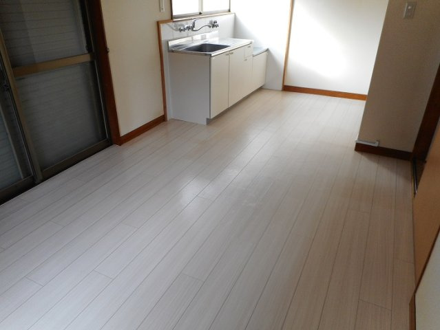 【居間・リビング】 | 登美の里町貸家