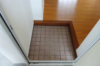 【玄関】 | 椿本ビル