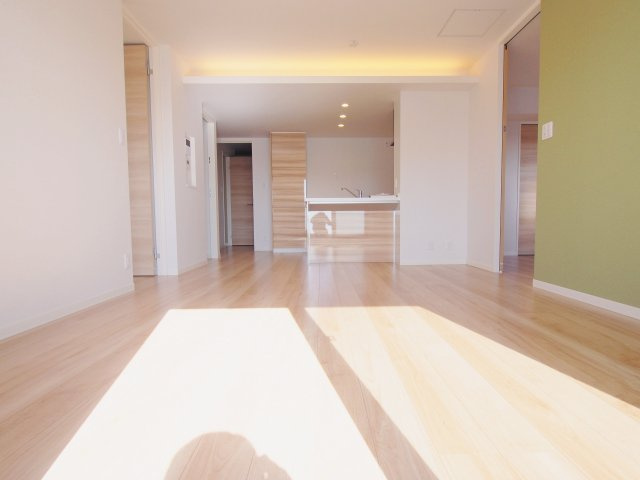 メゾン府中南の居間・リビング