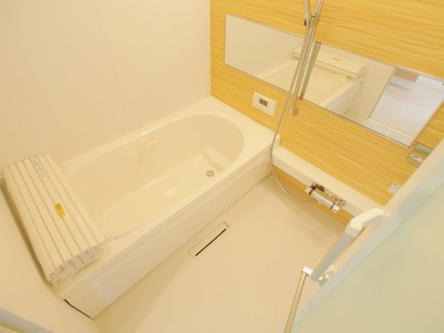 メゾン府中南の浴室