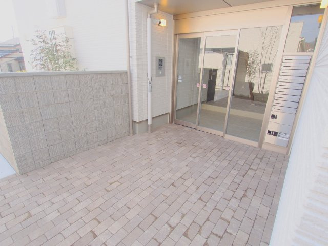 メゾン府中南のエントランス