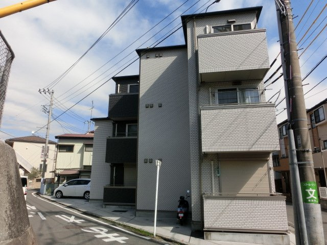ウィステリア