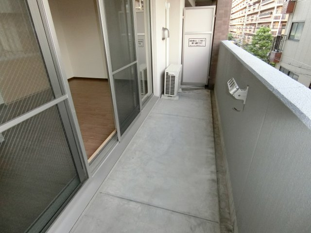 【バルコニー】 | ベージョ・フロレスタ松崎町