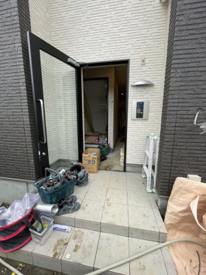 【エントランス】 | レーヴ茨木元町