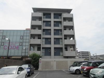 アテナリー右京の外観