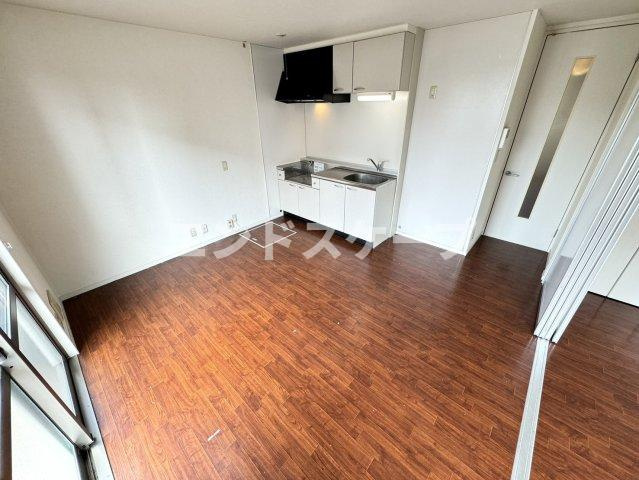 T's Garden Bの居間・リビング|高崎、前橋、伊勢崎エリアのお部屋探しはエンドスケープまで！お客様の理想お聞かせ下さい♪