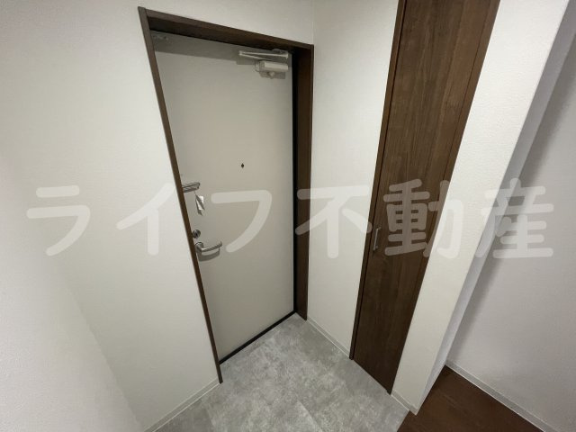 クレアール菱屋東の玄関|ゆったりとした玄関です
