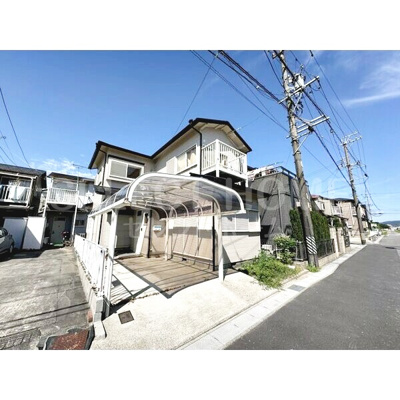 【駐車場】 | 土井町戸建 | 車をお持ちの方に嬉しい駐車場付きの物件です