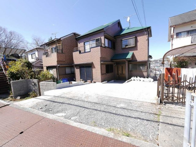 君影町6丁目戸建の駐車場