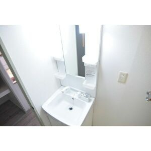 コートまきもりの洗面所