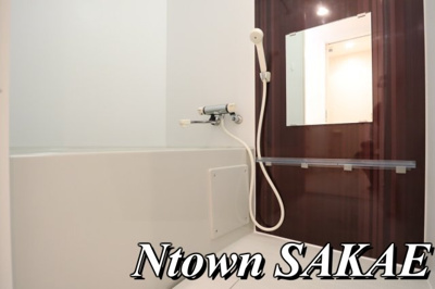 【浴室】 | ラ・ネージュ筒井 | 落ち着いた空間のお風呂です