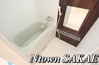 【浴室】 | ラ・ネージュ筒井 | お風呂で日々の疲れを落としましょう