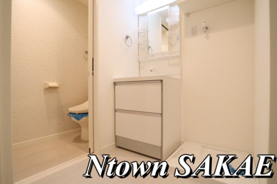 【独立洗面台】 | ラ・ネージュ筒井 | 朝の身支度には欠かせない独立洗面化粧台