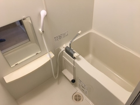 KDXレジデンス西大路の浴室