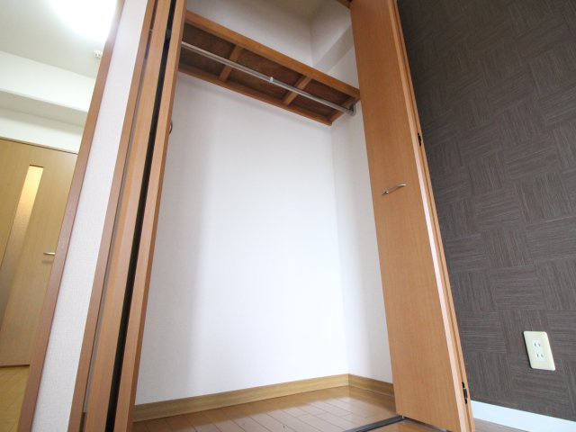 オズレジデンス花園の収納|たっぷりとした収納スペースです