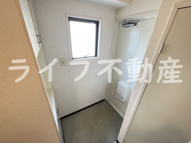 グリーンハウスの内装|明るい室内です