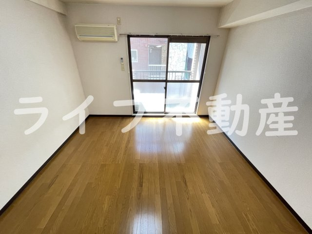 グリーンハウスの居間・リビング|ゆったりとしたリビングです