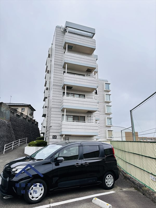 ホワイトキャッスル城南の外観